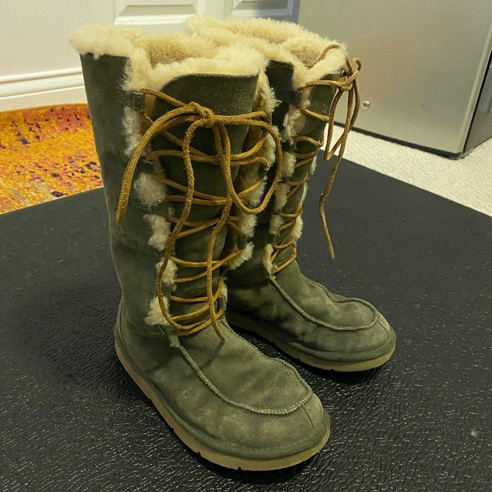 Ugg size 8 lace up, green tall winter boots